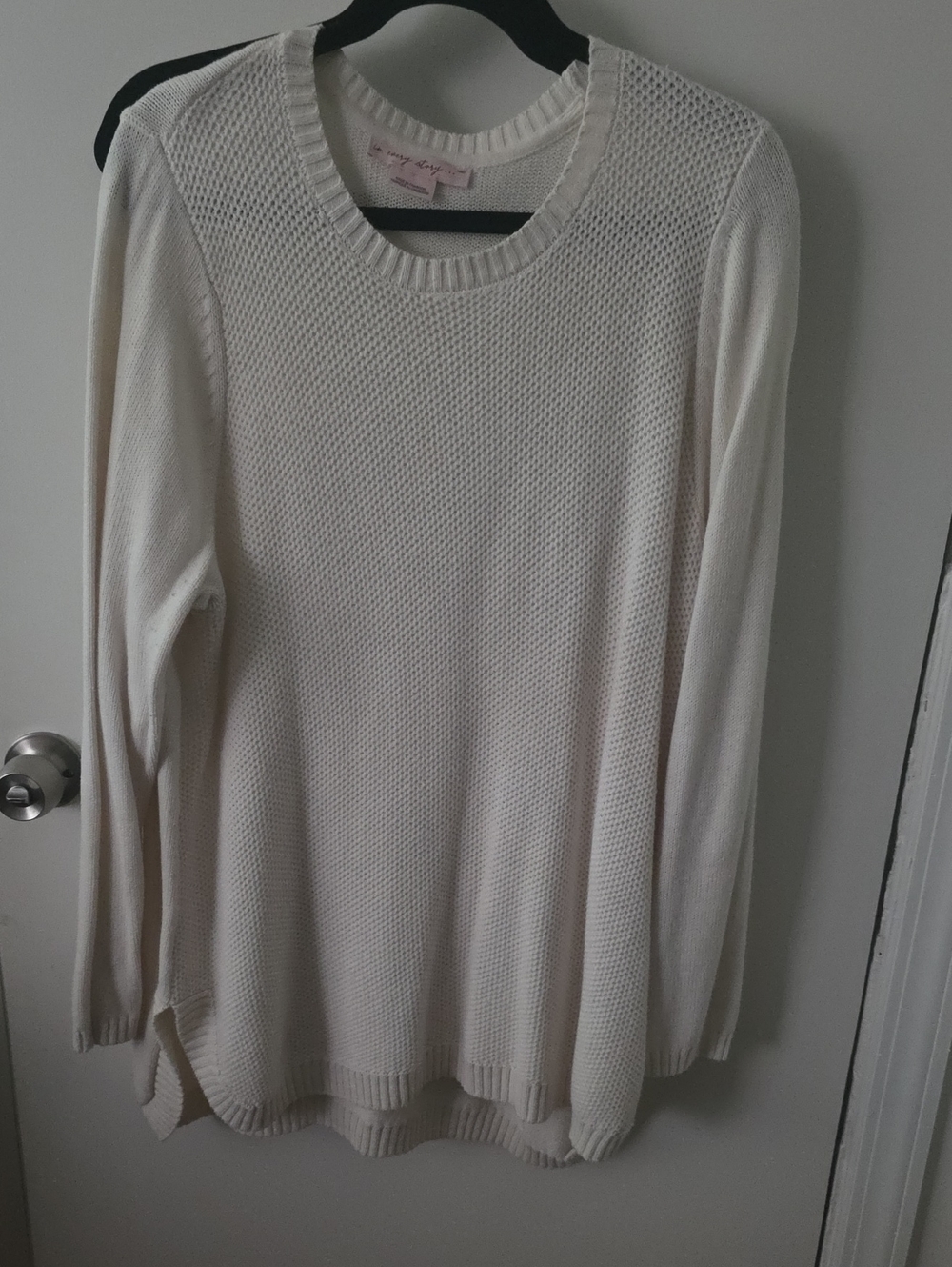 Women’s Cream Crew Neck Knit Sweater - Lightweight Long Sleeve